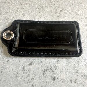Coach LG 2” Hang Tag Black